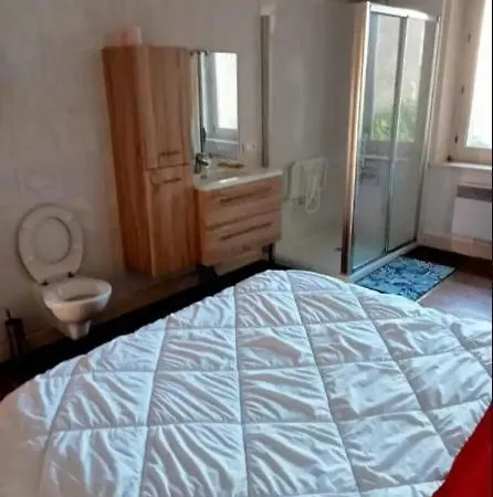 Chambre Tout Equipee Ubytování v soukromí Lacroix-sur-Meuse