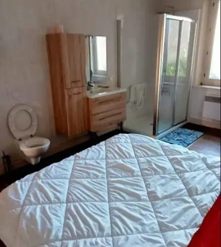 Equipee Проживание в семье Lacroix-sur-Meuse